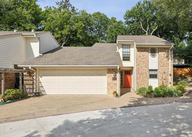 Property at 2177 Kessler Ct #6, Dallas, TX 75208, 3 beds, 2 baths