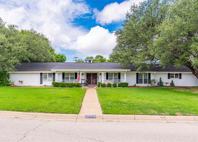 Property at 6079 Wonder Dr, Fort Worth, TX 76133, 5 beds, 4 baths