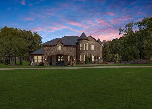 Property at 2631 Creekwood Dr, Cedar Hill, TX 75104, 6 beds, 6 baths