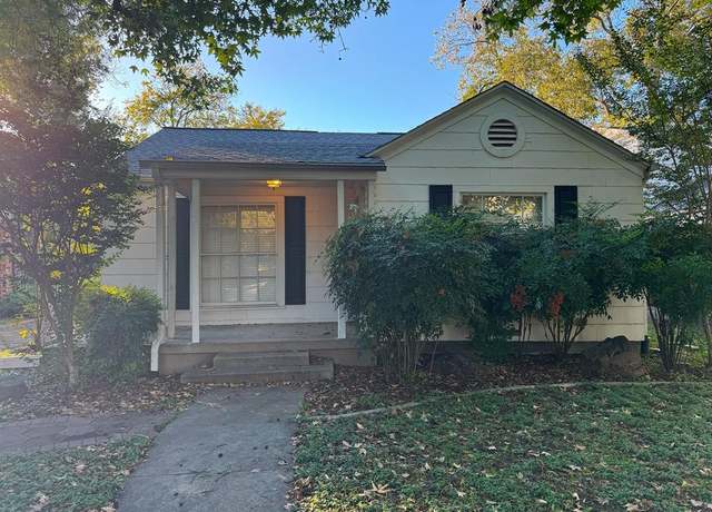 Property at 2220 Carleton Ave, Fort Worth, TX 76107, 2 beds, 2 baths