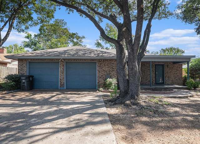 Property at 1004 Lena St, Cleburne, TX 76033, 2 beds, 2 baths
