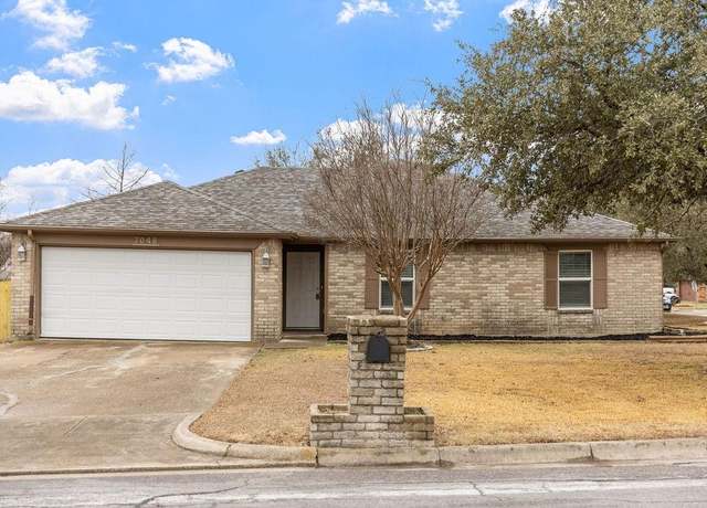 Property at 7048 Green Ridge Trl, North Richland Hills, TX 76182, 3 beds, 2 baths