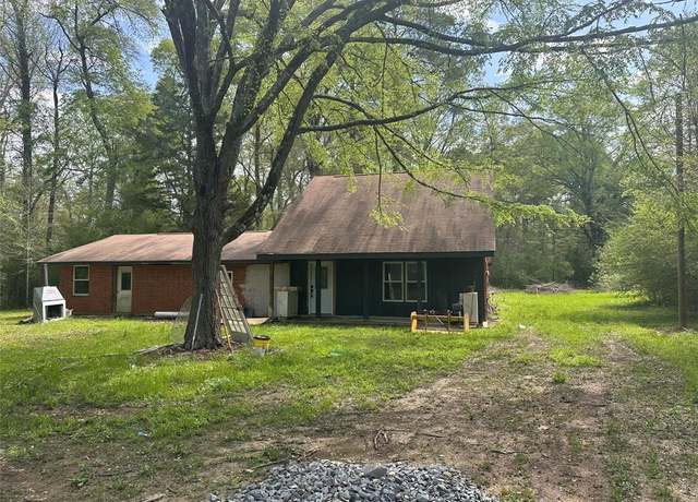 Property at 265 Pinto Ln, Grand Cane, LA 71032, 3 beds, 1.5 baths