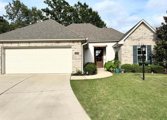 Property at 227 Acadiana Creek Dr, Shreveport, LA 71106, 3 beds, 2 baths