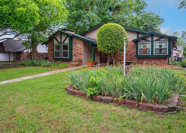 Property at 2917 Noble Oaks Dr, Plano, TX 75074, 3 beds, 2 baths