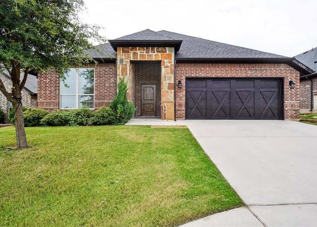 Property at 1520 Town Creek Cir, Weatherford, TX 76086, 4 beds, 2 baths