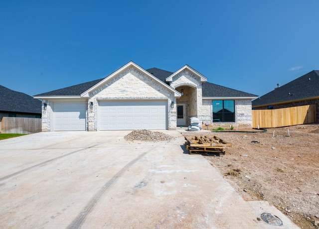 Property at 809 Sunnys Halo Dr, Hewitt, TX 76643, 4 beds, 3 baths