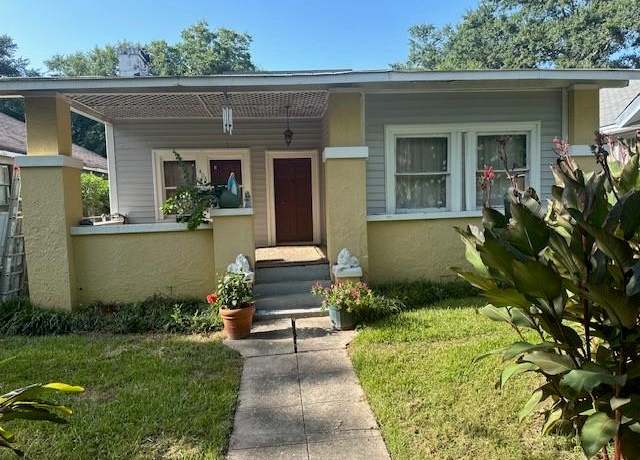 Property at 406 College St, Shreveport, LA 71104, 2 beds, 1 bath
