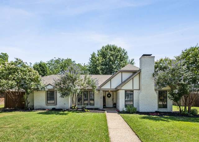 Property at 2928 Regal Rd, Plano, TX 75075, 3 beds, 2 baths