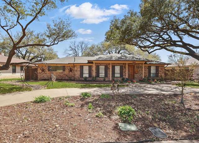 Property at 3444 Rockmartin Dr, Farmers Branch, TX 75234, 3 beds, 2 baths