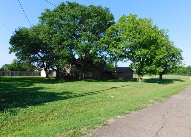 Property at 2705 Valkyrie Dr, Bossier City, LA 71111