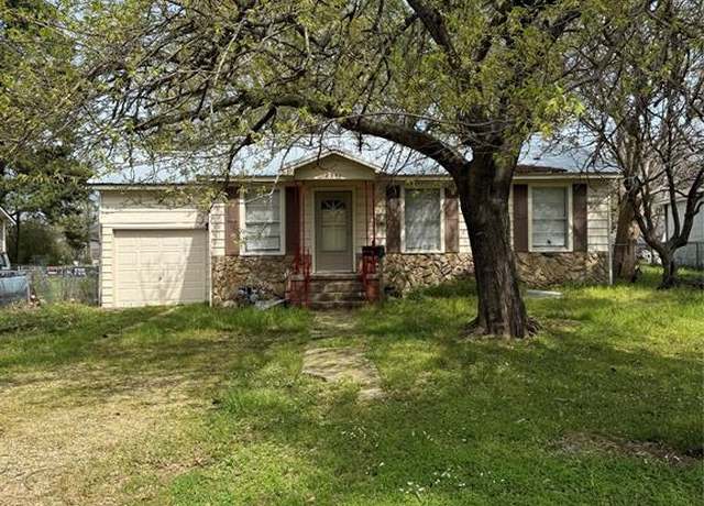 Property at 2341 Pine Blf, Paris, TX 75460, 2 beds, 1 bath