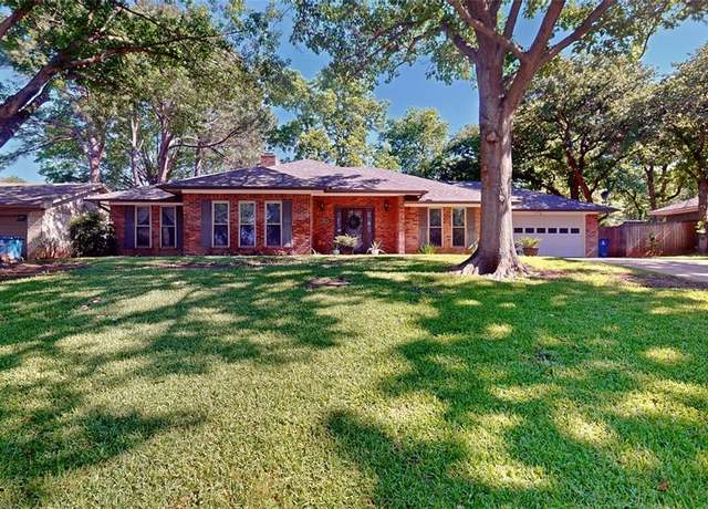 Property at 2910 Brookshire Dr, Grapevine, TX 76051, 3 beds, 2 baths