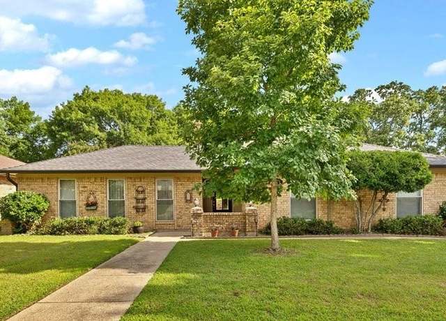 Property at 4005 Fort Branch Dr, Arlington, TX 76016, 3 beds, 2.5 baths
