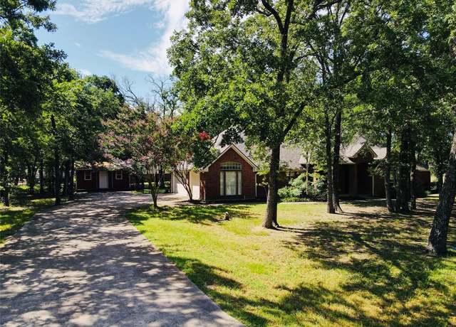 Property at 4000 Willow Brook Cir, Terrell, TX 75160, 4 beds, 3 baths