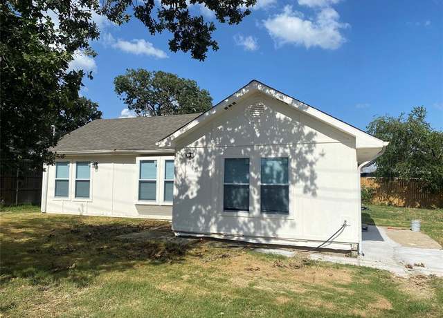 Property at 1206 Redbud St, Little Elm, TX 75068, 3 beds, 2.5 baths