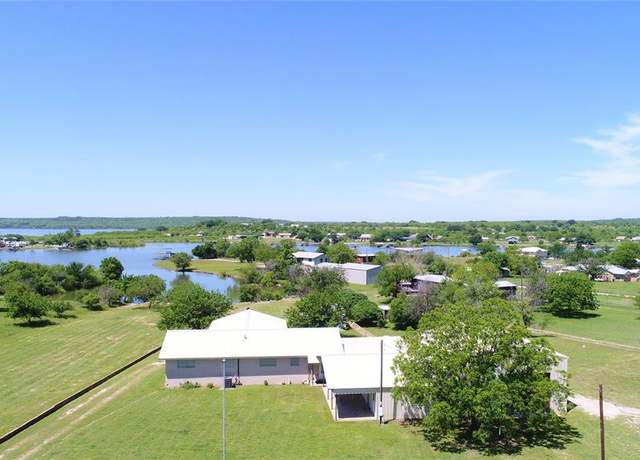 Property at 155 Lakeview Dr, Coleman, TX 76834, 3 beds, 2 baths