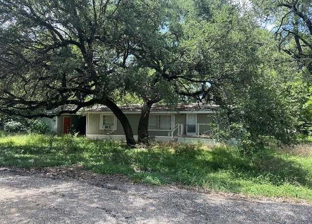 Property at 225 County Road 1746, Clifton, TX 76634, 3 beds, 2 baths