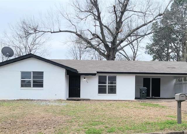 Property at 504 W 25th St, Tyler, TX 75702, 3 beds, 1 bath