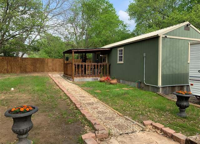 Property at 111 Live Oak Loop, Whitney, TX 76692, 1 bed, 1 bath