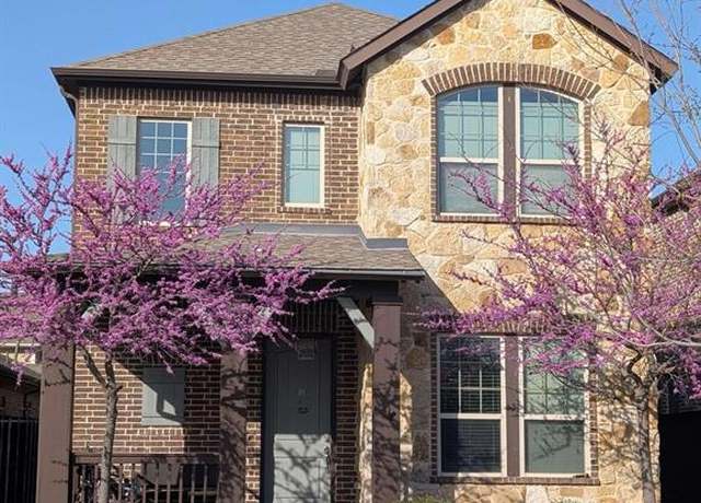 Property at 1016 Lone Ivory Trl, Arlington, TX 76005, 3 beds, 2.5 baths