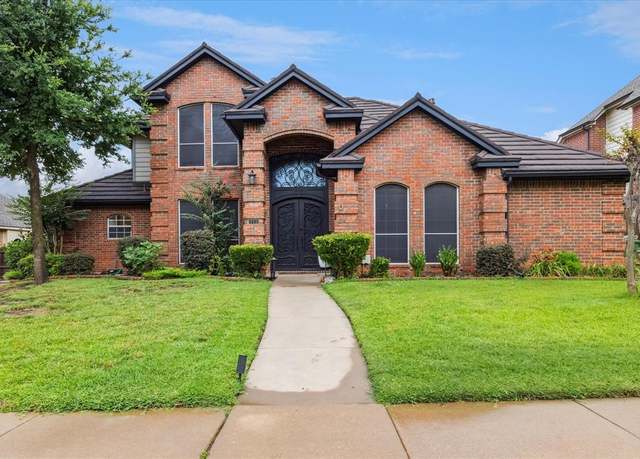 Property at 312 Springhill Dr, Hurst, TX 76054, 4 beds, 2.5 baths