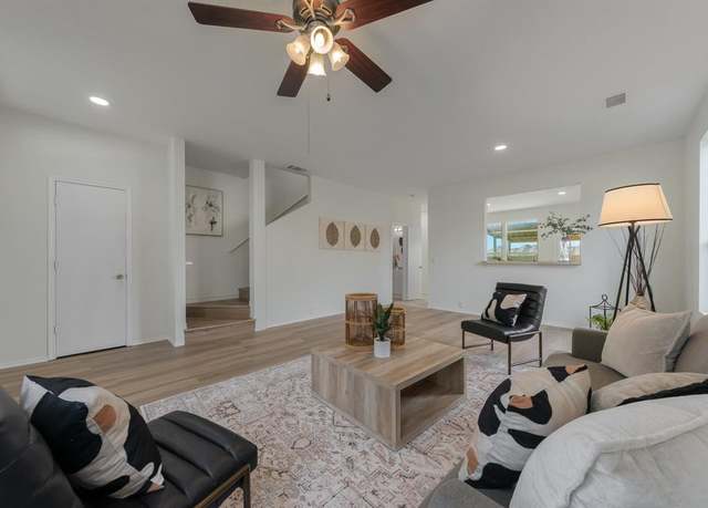 Property at 915 Chickesaw Ln, Wylie, TX 75098, 3 beds, 2.5 baths