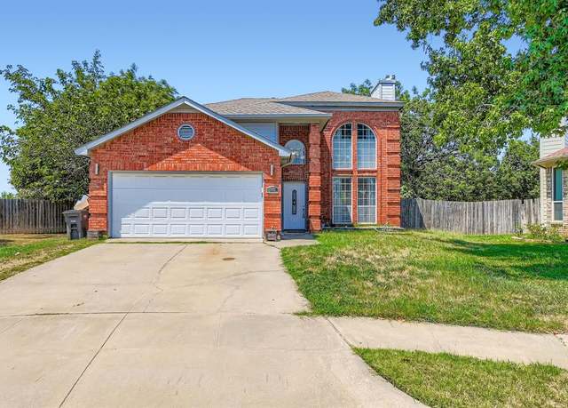 Property at 2967 Danube Ct, Fort Worth, TX 76118, 3 beds, 2.5 baths