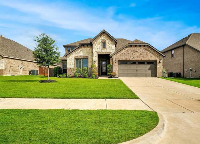 Property at 429 Strait Ln, Waxahachie, TX 75165, 4 beds, 3 baths