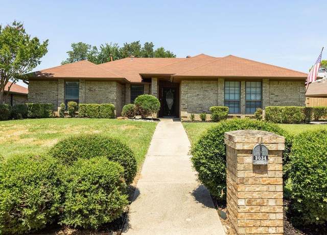 Property at 3034 Panhandle Dr, Grapevine, TX 76051, 3 beds, 2 baths