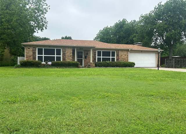 Property at 1616 E Peyton St, Sherman, TX 75090, 3 beds, 2 baths