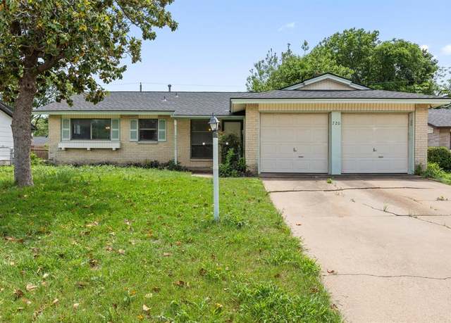 Property at 720 Oceanview Dr, Dallas, TX 75232, 3 beds, 2 baths