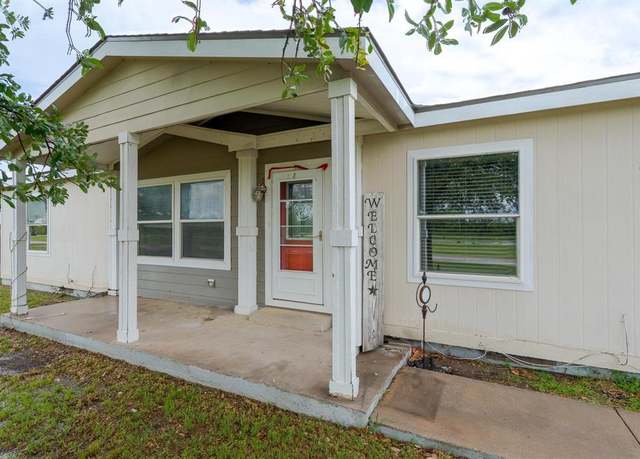 Property at 633 Pecan Meadow Dr, Clyde, TX 79510, 4 beds, 2 baths
