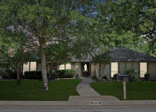 Property at 3105 Greenbrook Dr, Arlington, TX 76016, 3 beds, 3 baths