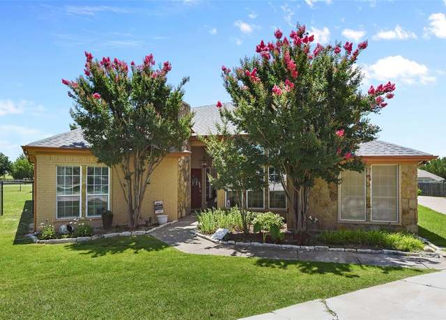 Property at 115 Kenwick Ct, Aledo, TX 76008, 3 beds, 2.5 baths