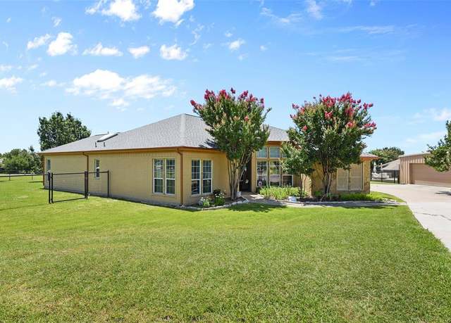 Property at 115 Kenwick Ct, Aledo, TX 76008, 3 beds, 2.5 baths