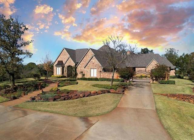 Property at 811 Russell Ln, Denison, TX 75021, 4 beds, 6 baths