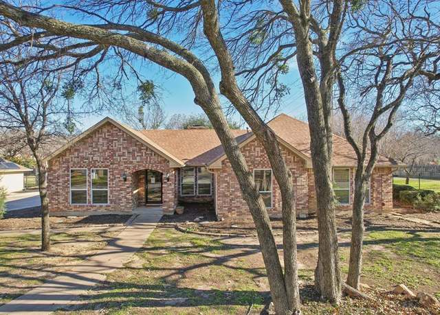 Property at 1093 Sunrise Dr, Keller, TX 76248, 4 beds, 2.5 baths