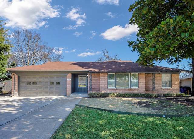 Property at 214 Easton Rd, Dallas, TX 75218, 3 beds, 2 baths