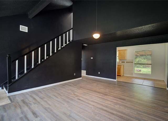 Property at 531 Jean Dr, Seagoville, TX 75159, 3 beds, 2 baths