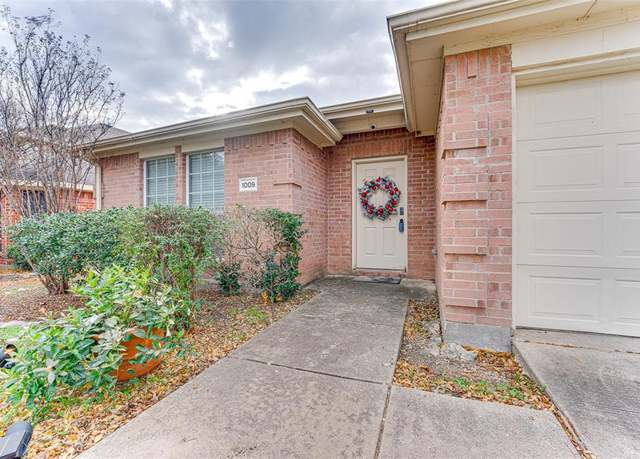 Property at 1009 Acacia Dr, Anna, TX 75409, 3 beds, 2 baths
