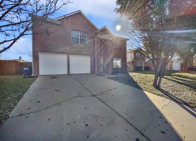Property at 333 Longshore Dr, Little Elm, TX 75068, 3 beds, 2.5 baths