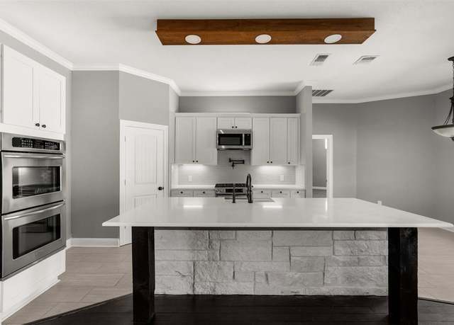 Property at 1259 Evening Primrose Dr, Graford, TX 76449, 3 beds, 3.5 baths