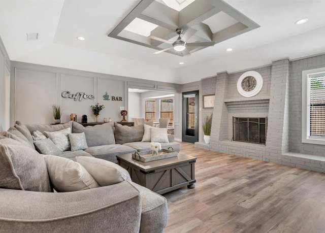 Property at 7108 Bermuda Ct, North Richland Hills, TX 76180, 3 beds, 2 baths