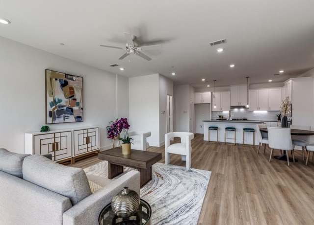 Property at 5617 Woodlands Dr, The Colony, TX 75056, 3 beds, 2.5 baths