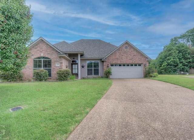 Property at 285 Montrose Pl, Bossier City, LA 71111, 4 beds, 2 baths