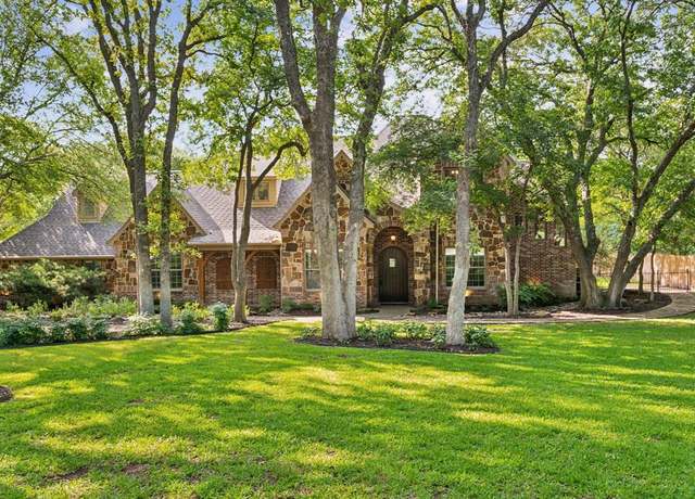 Property at 105 Blue Sage Ct, Weatherford, TX 76087, 4 beds, 3.5 baths