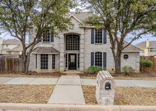 Property at 975 W Corporate Dr, Lewisville, TX 75067, 3 beds, 2.5 baths