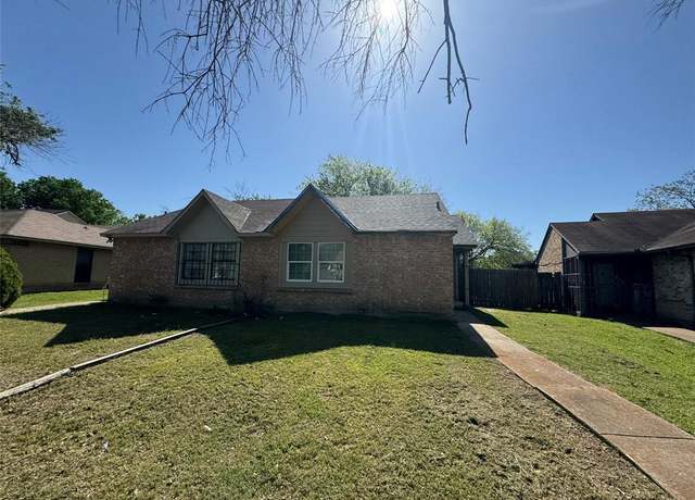 Property at 3602 Wilbarger Dr, Dallas, TX 75227, 4 beds, 2 baths