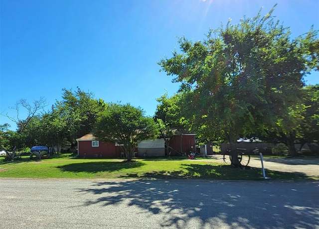 Property at 3240 Family Dr, Fort Worth, TX 76179, 3 beds, 2 baths